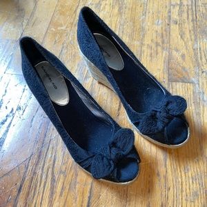 Women’s size 9 wedges